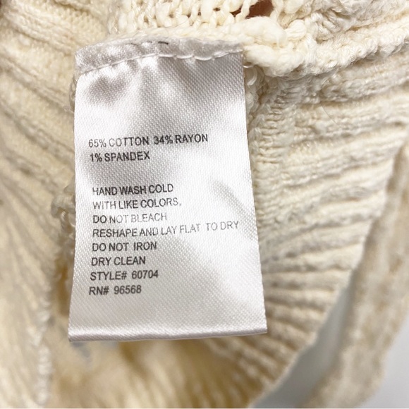 Charlotte Cream Pullover Crochet V-neck Sweater - Picture 6 of 6